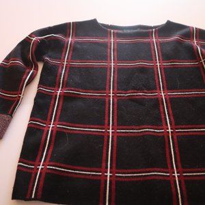 Tahari  Sweater